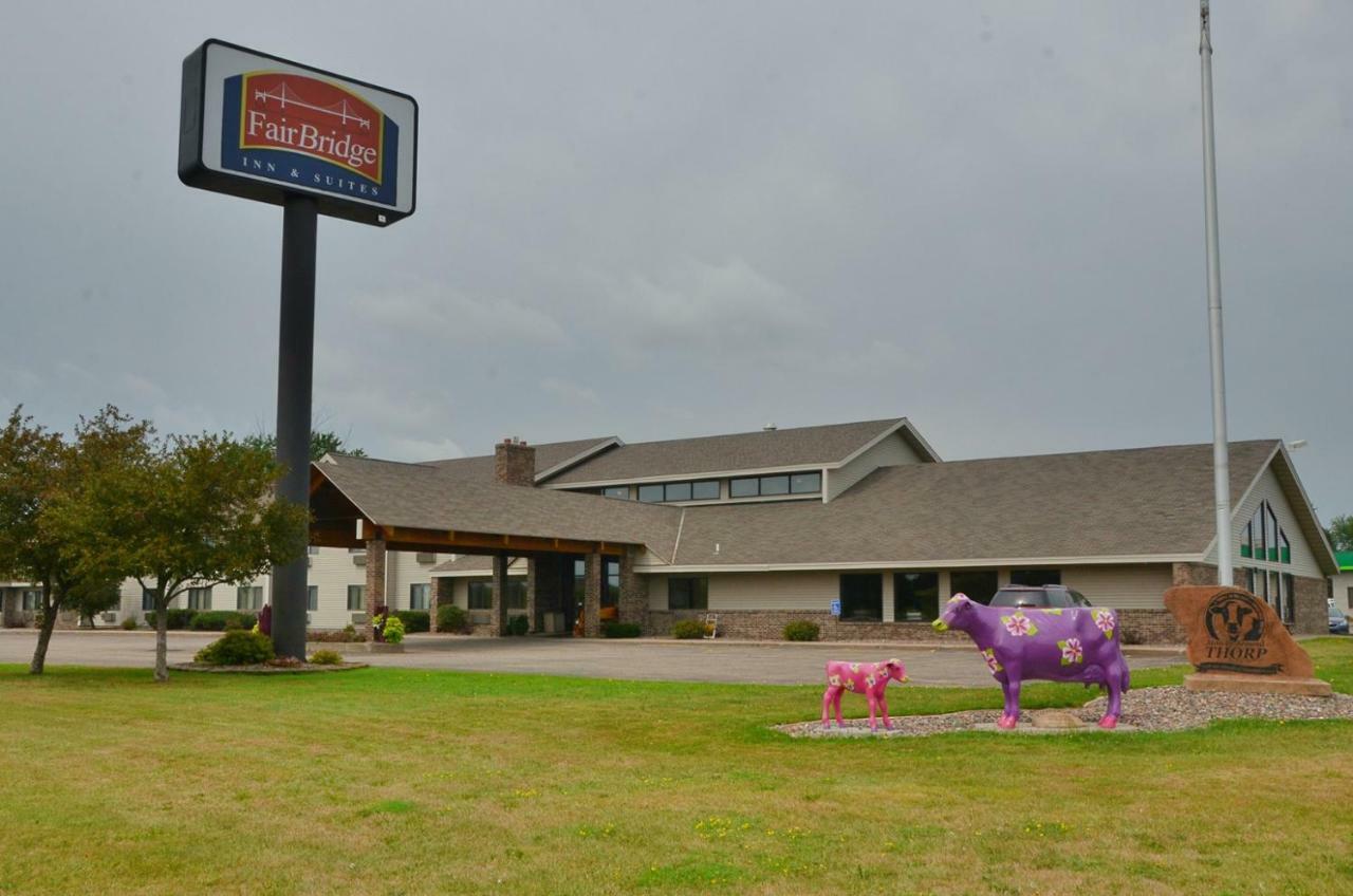FairBridge Inn&Suites Thorp Extérieur photo